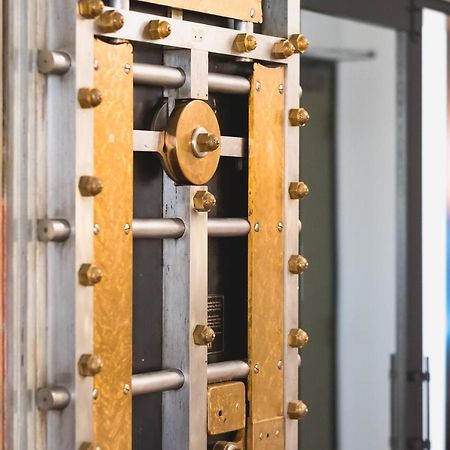 The Vault Hotel ホートン エクステリア 写真